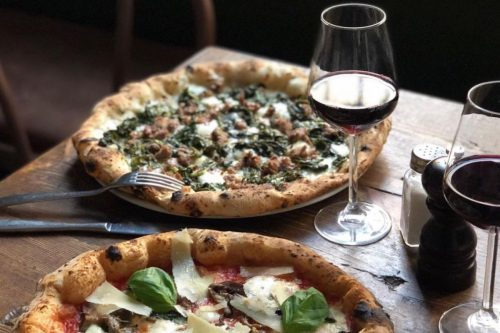Lee más sobre el artículo 10 opciones donde sacarte las ganas de comer pizza en Milán