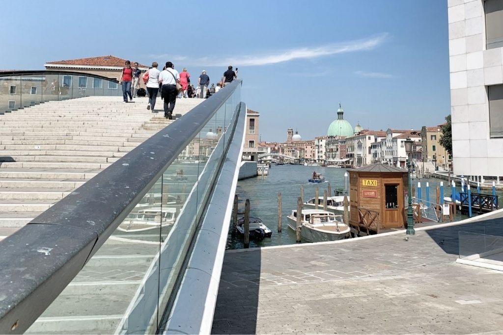 Puente de la Consitución