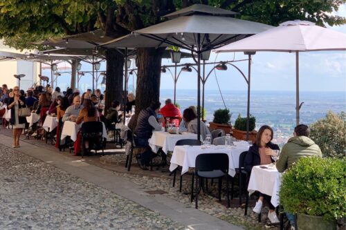 Lee más sobre el artículo Bergamo en la mesa: Un paseo por su gastronomía local