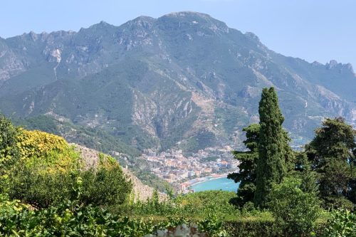 Lee más sobre el artículo Guía indispensable para viajar a la Costa Amalfitana